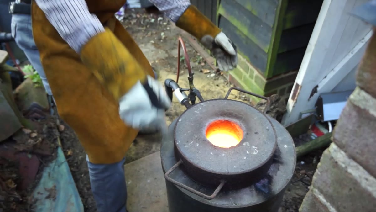 Burnout — bronze casting in Michael Joseph's foundry