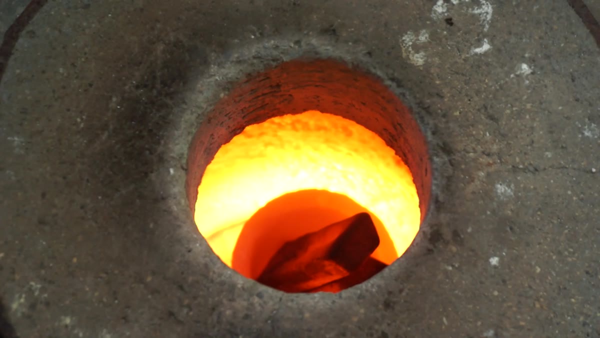 The melt — bronze casting in Michael Joseph's foundry